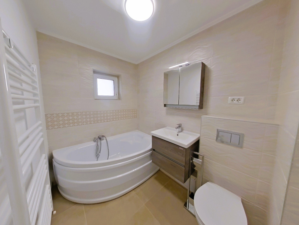 Apartament 3 camere decomandat, renovat integral, suprafata generoasa