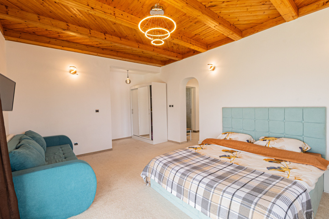 Casă de vânzare Fundata ,ideală pensiune, Comision 0%