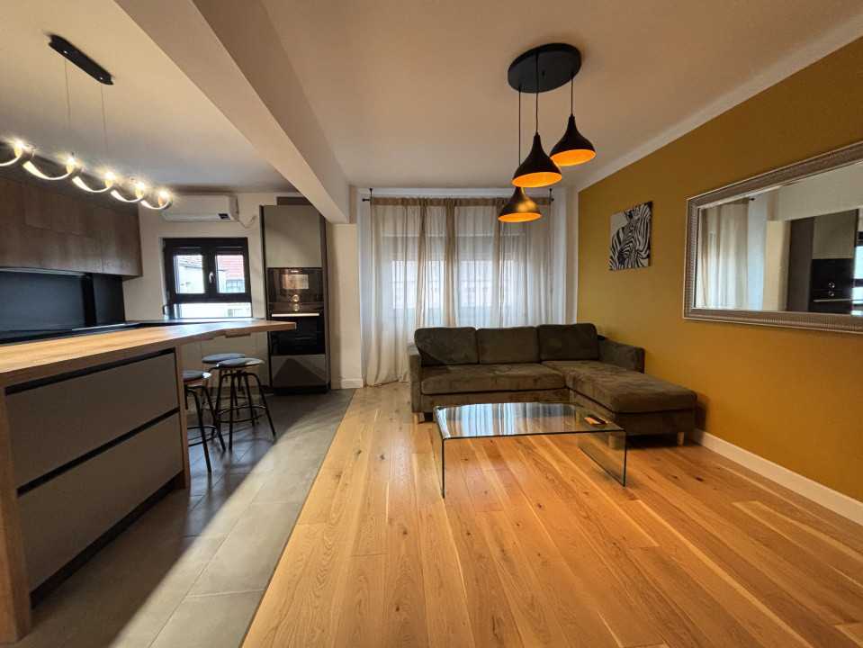 Apartament 4 camere, ultramodern, de închiriat - Ştrand, Sibiu