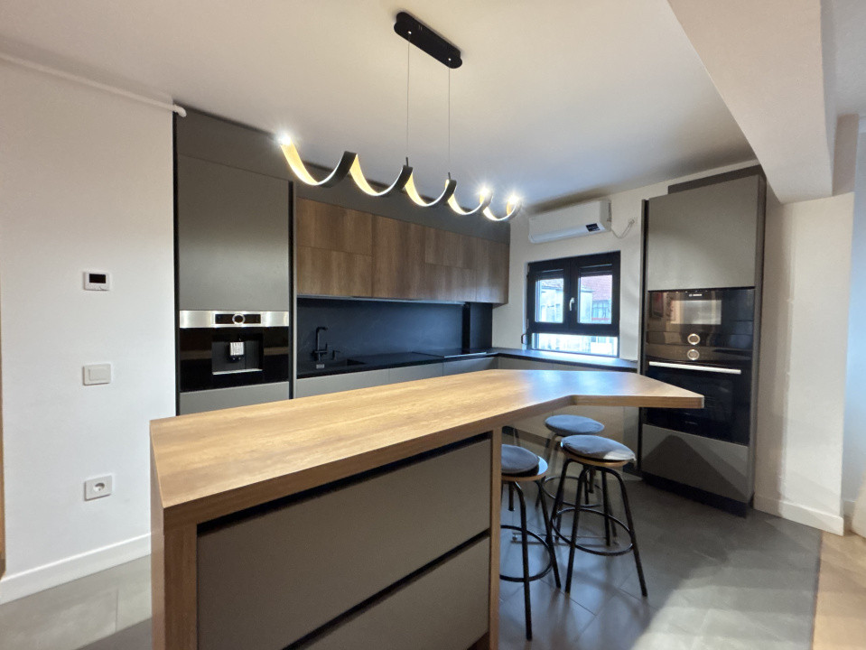 Apartament 4 camere, ultramodern, de închiriat - Ştrand, Sibiu