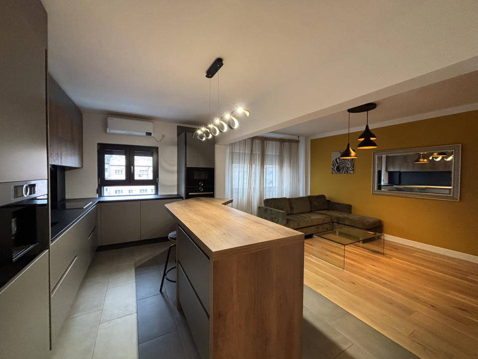 Apartament 4 camere, ultramodern, de închiriat - Ştrand, Sibiu