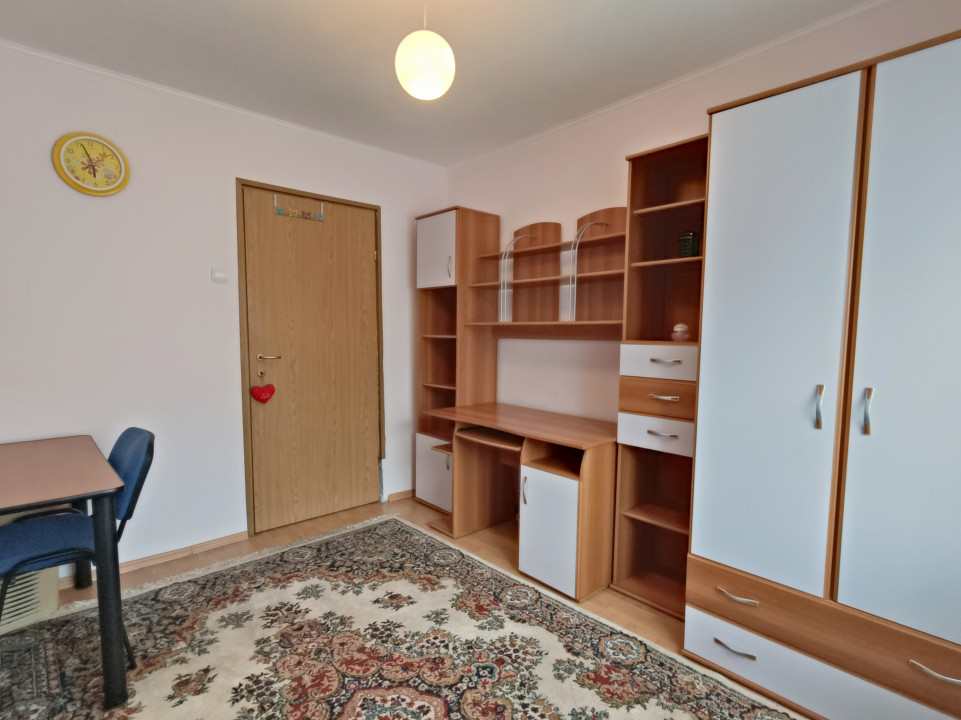 Apartament cu 3 Camere I Etaj 3 din 4 - Astra, Str Sitarului