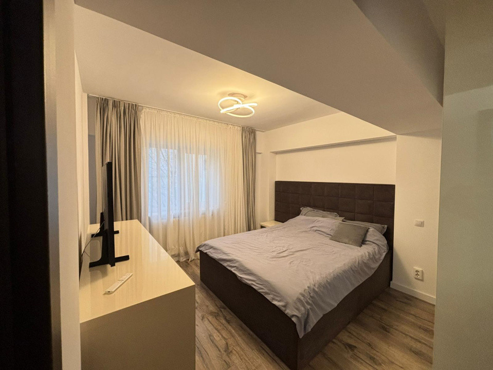 Apartament 3 camere - Modern - Craiovita Nouă