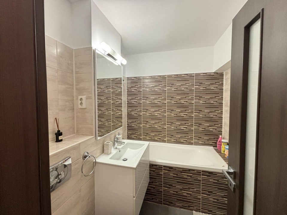 Apartament 3 camere - Modern - Craiovita Nouă