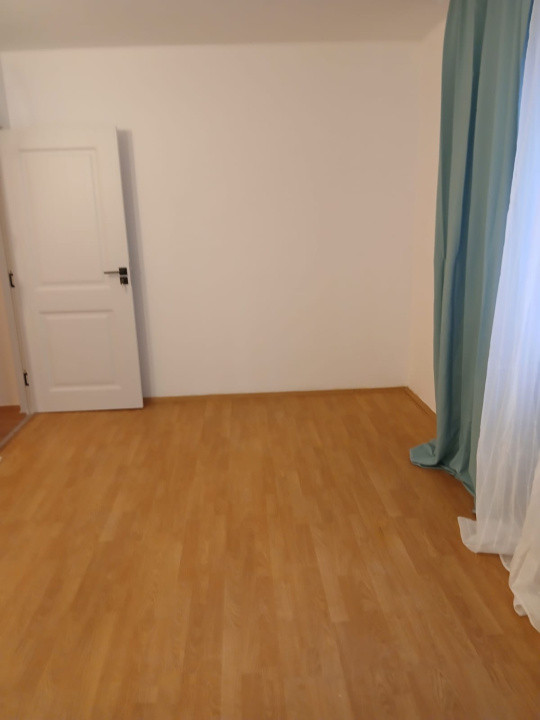 Apartament cu 3 camere in Tatarasi, str Ion Creanga, etaj 2