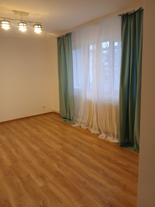 Apartament cu 3 camere in Tatarasi, str Ion Creanga, etaj 2
