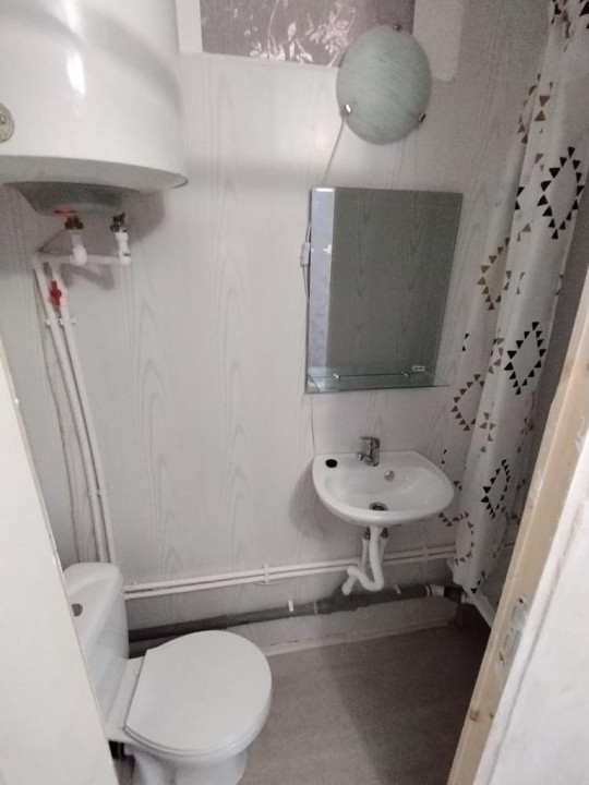 Camera de camin zona Granit-Bularga, et 3, renovata