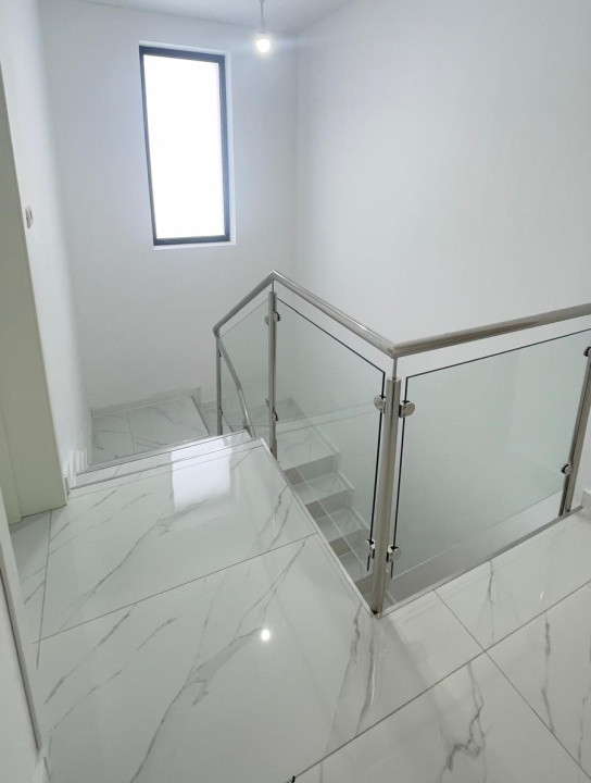 Casa moderna spatioasa, luminoasa si confortabila 