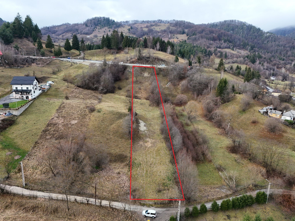 Teren intravilan–zonă turistică Piatra Craiului, Dâmbovicioara!