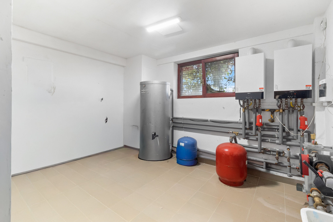 Spațiu comercial – Showroom & Birouri – Calea Feldioarei - DN13