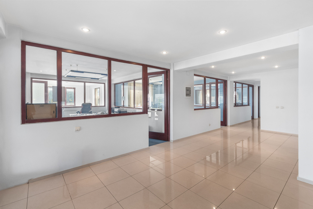 Spațiu comercial – Showroom & Birouri – Calea Feldioarei - DN13