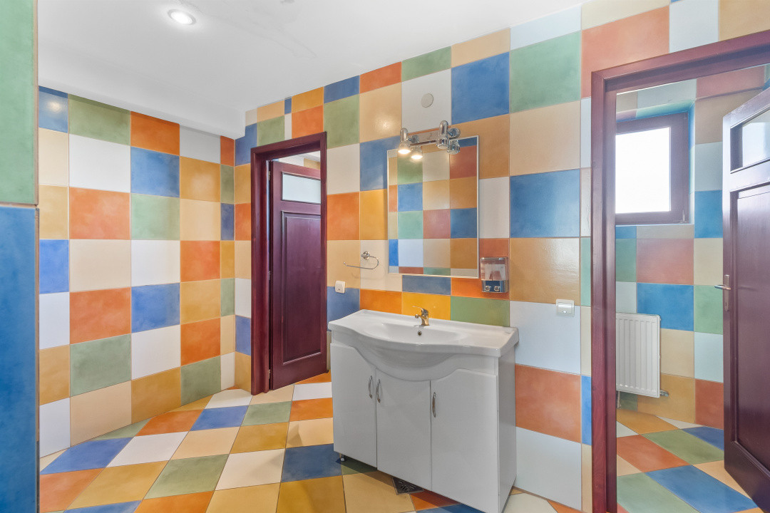 Spațiu comercial – Showroom & Birouri – Calea Feldioarei - DN13