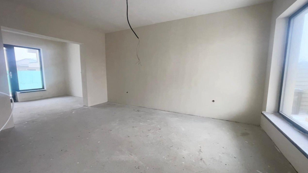 Casa tip duplex, Carcea, toate utilitatile la alb