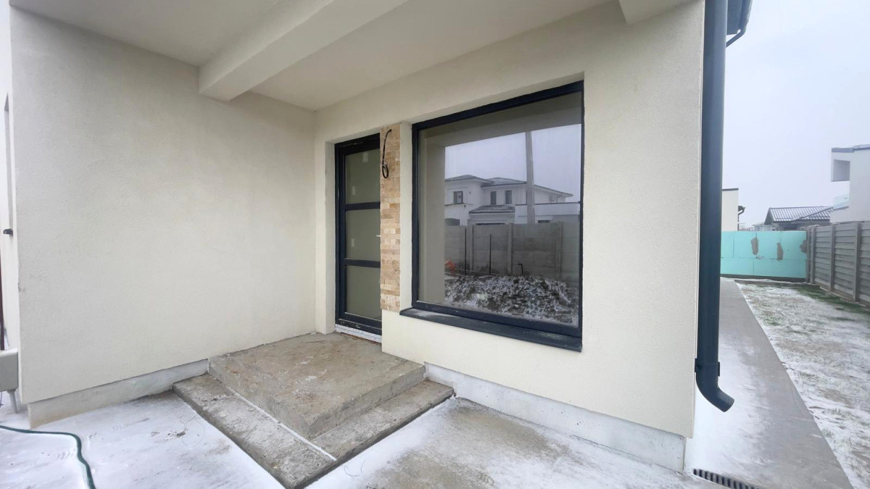 Casa tip duplex, Carcea, toate utilitatile la alb