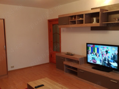 Apartament cu 2 camere decomandate in Nicolina 1, et 3 din 4 ,renovat