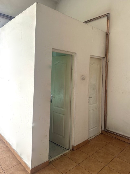 Spatiu comercial stradal cu vitrina, Gh. Doja - expunere excelenta!