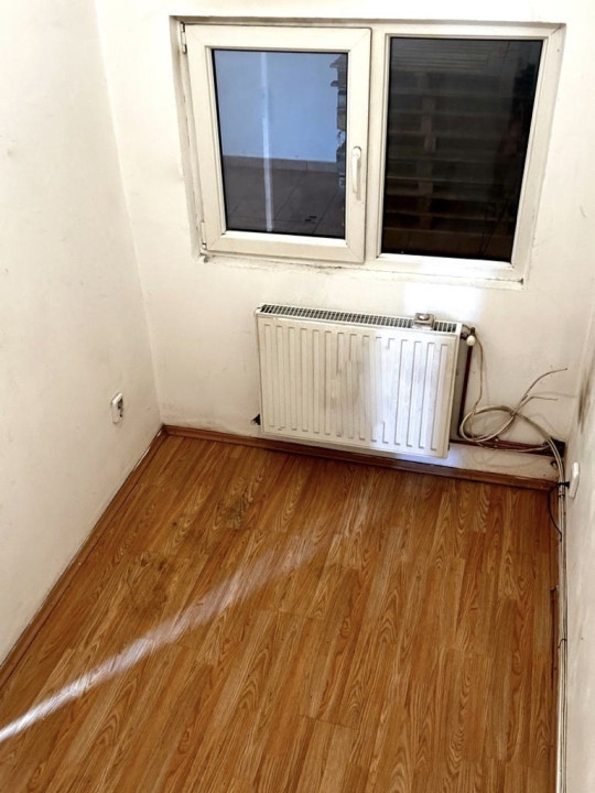 Spatiu comercial stradal cu vitrina, GH. DOJA - expunere excelenta!