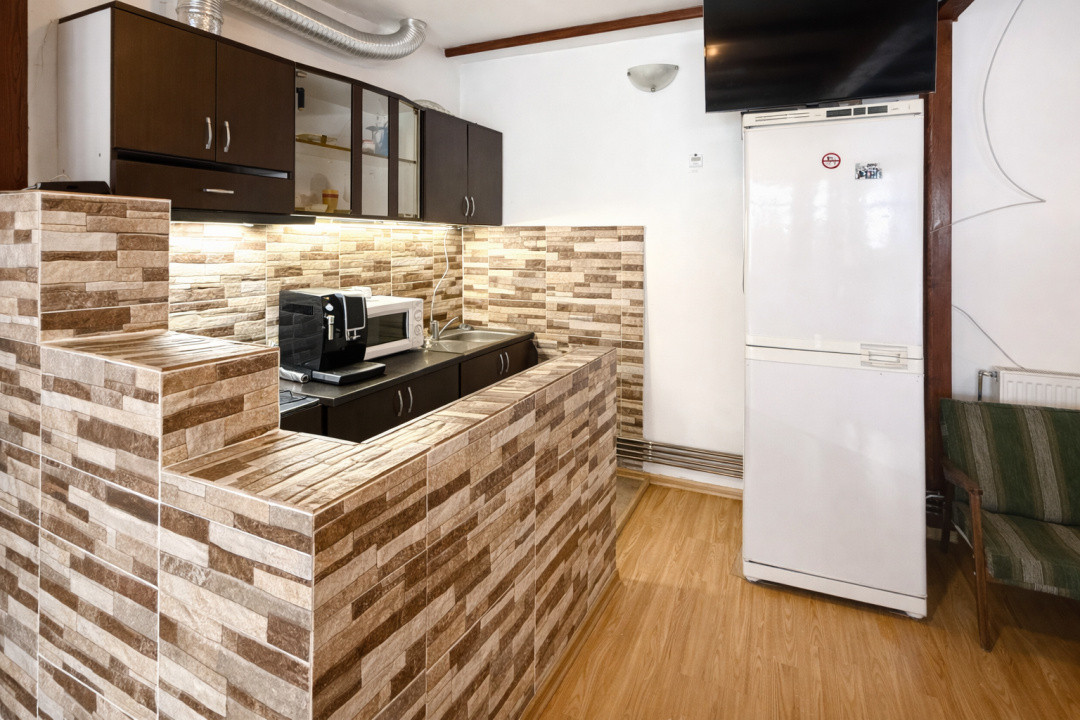 Garsonieră / cameră cu baie proprie - Zona Carierei