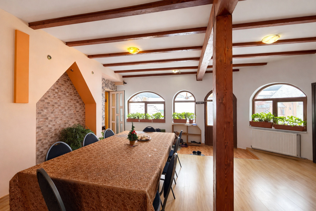 Garsonieră / cameră cu baie proprie - Zona Carierei