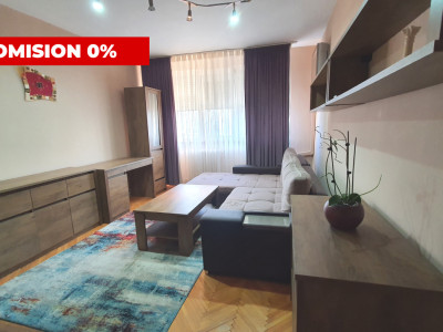 Inchiriez apartament 3 camere decomandat Podul Ros 