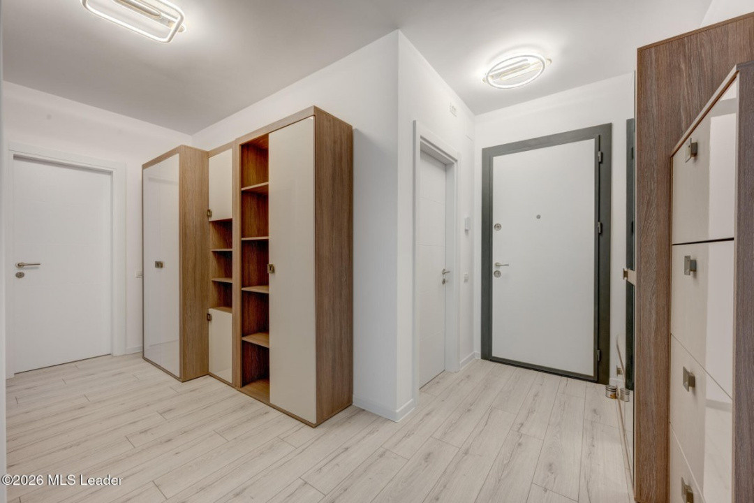 Apartament 2 camere cu vedere la lac in GranVia LakeView