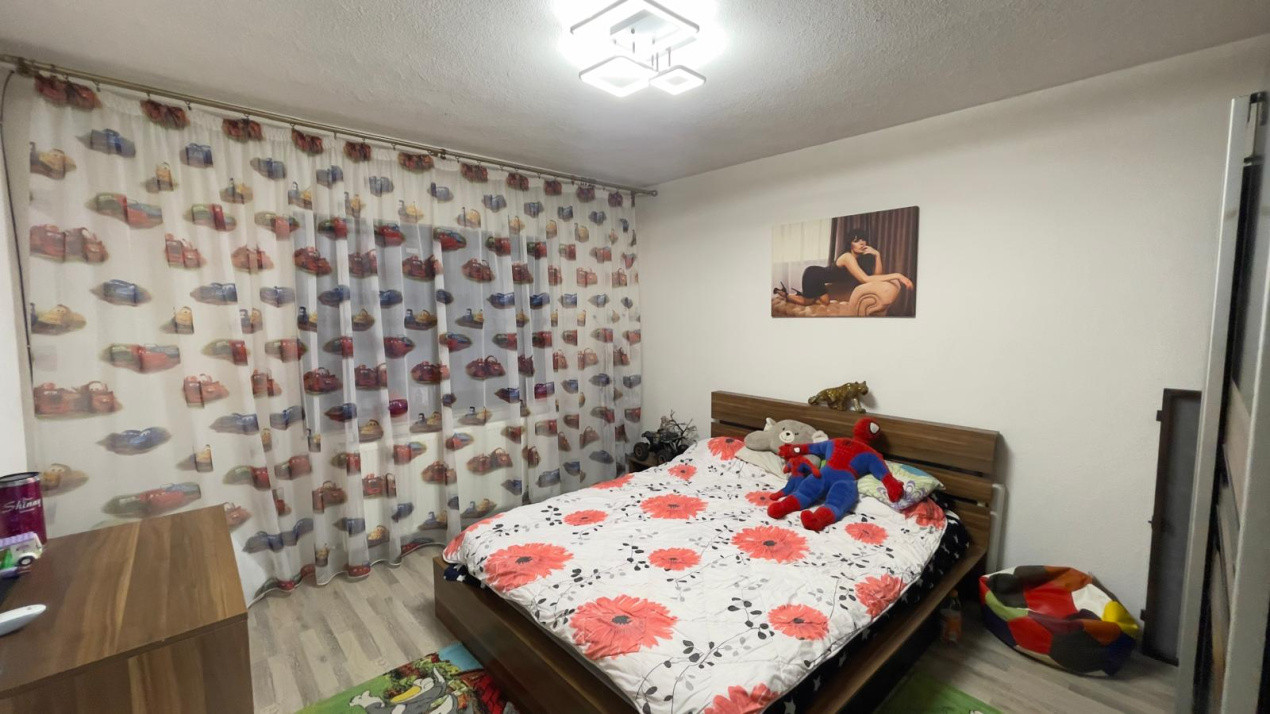 Triplex cu grădină și stradă privată – confort, intimitate și stil