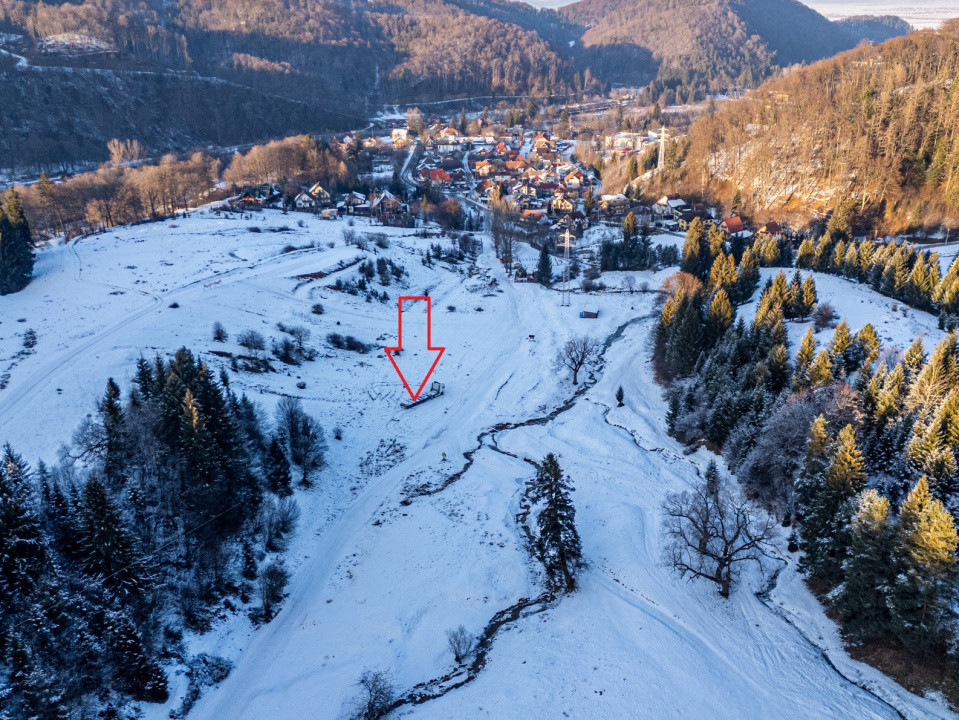 Teren pentru turism / complex vile la intrare în CANIONUL ȘAPTE SCĂRI