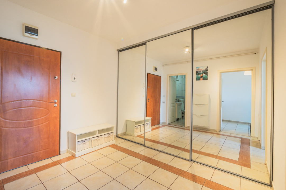 Oază de lumină și confort: Mansardă de vânzare