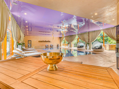 Vilă spectaculoasă lângă Castelul Bran cu piscină și cramă COMISION 0%