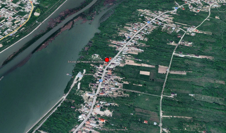 Casa de vacanta cu teren 5394 mp, Pucioasa, Dambovita	