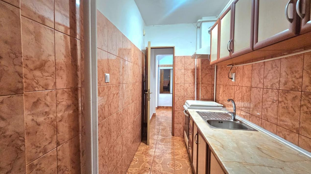 Garsoniera decomandata I Parcare I Etaj 3/ 4 - Zona Coresi