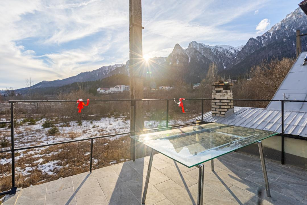Casă individuală, vedere către Bucegi, la 300 m de Centru, Gară sau Cantacuzino