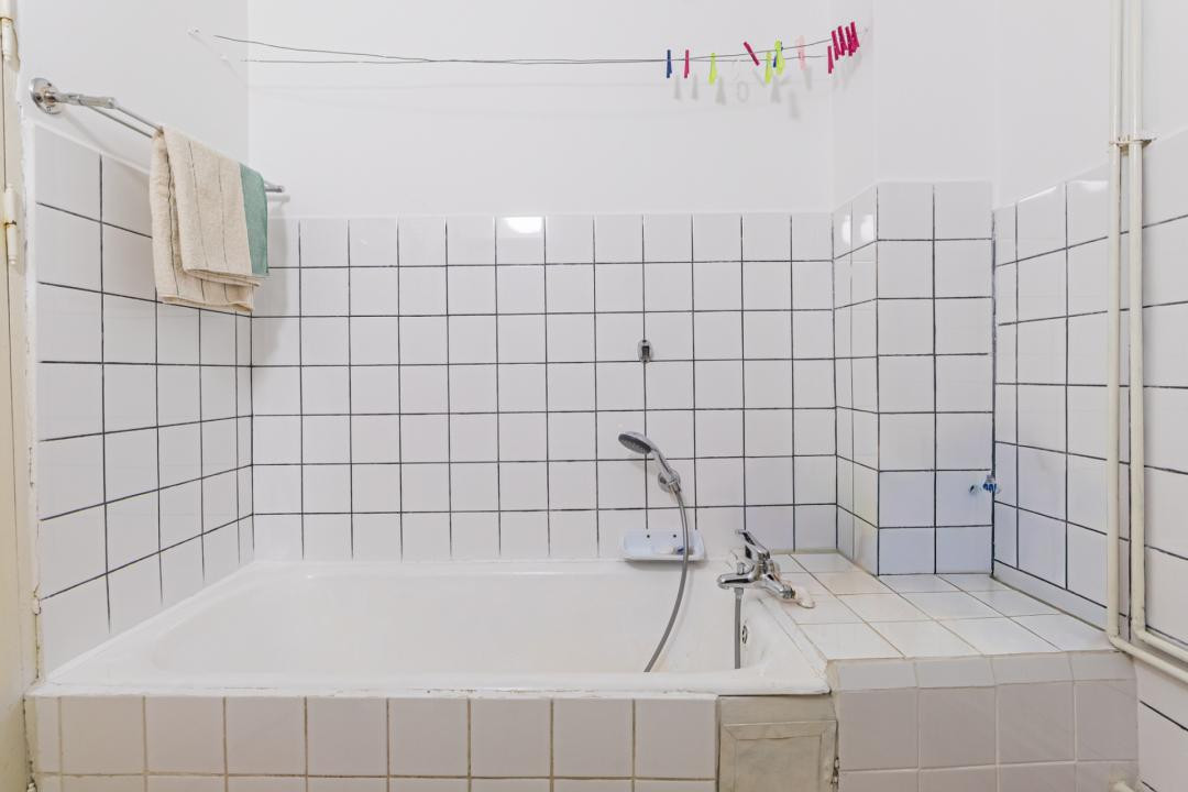 Casă individuală, vedere către Bucegi, la 300 m de Centru, Gară sau Cantacuzino