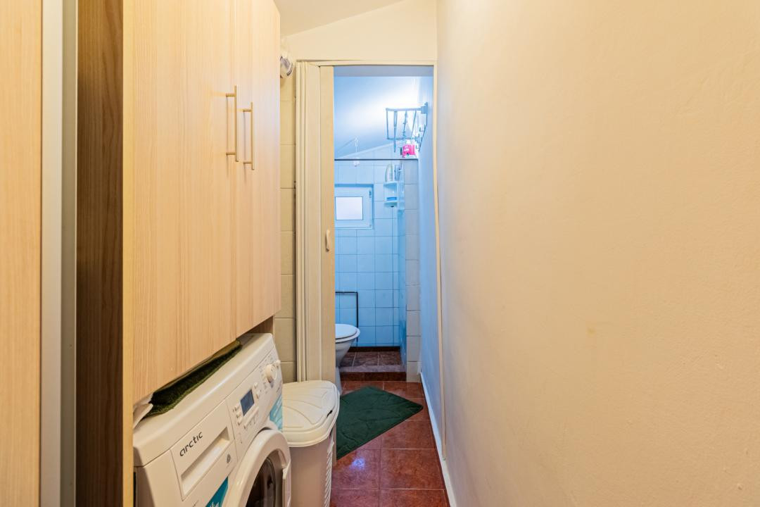 Casă individuală, vedere către Bucegi, la 300 m de Centru, Gară sau Cantacuzino