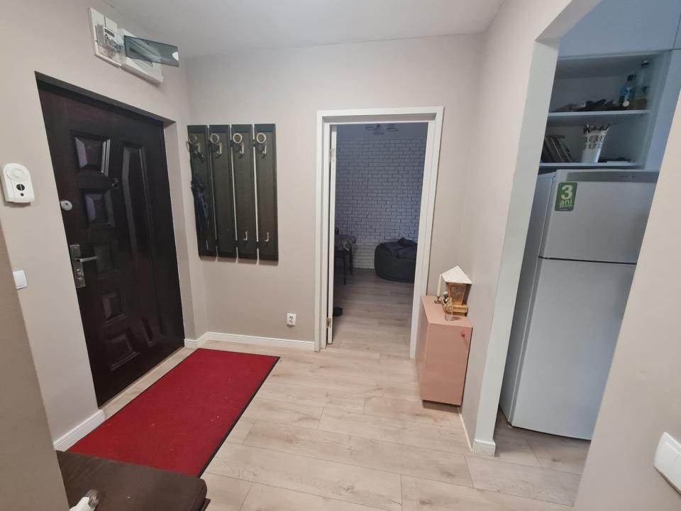 Apartament cu 2 camere decomandate in Podu Ros,  vizavi de Palas, COMISION ZERO!