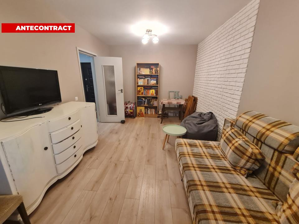 Oferta rezervata! Apartament cu 2 camere decom. in Podu Ros,  vizavi de Palas!