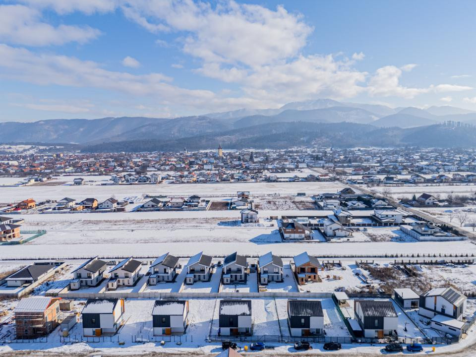 Casă individuală nouă | 184 mp utili | teren 600 mp | 