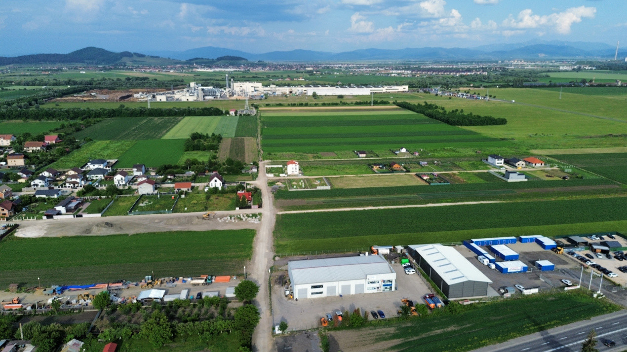 Teren intravilan 34.640 mp Stupini, str. Baciului-Luncii