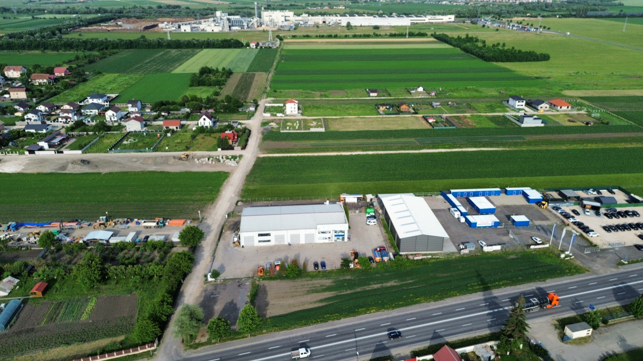 Teren intravilan 34.640 mp Stupini, str. Baciului-Luncii