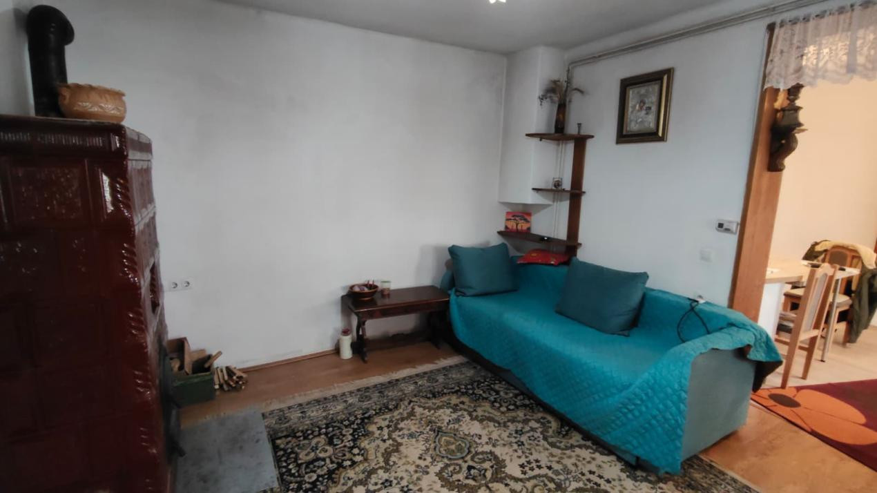 Casa saseasca de  vanzare in Cristian 