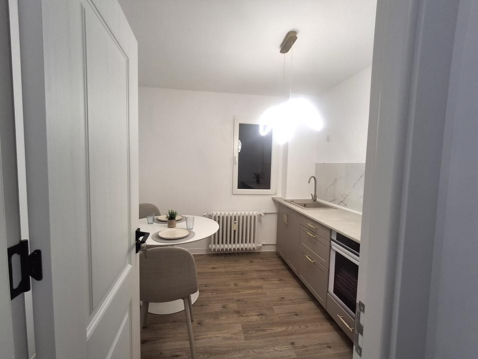 Apartament 2 camere - Brazda lui Novac 