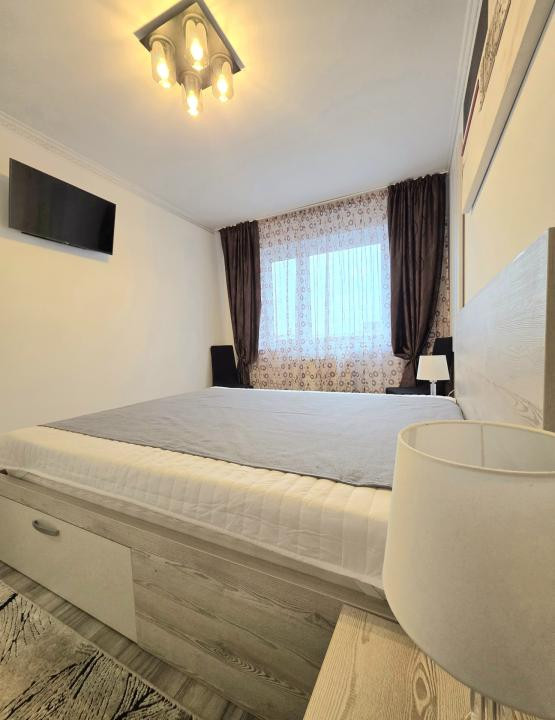 Închiriere 2 camere lângă Mall Coresi 