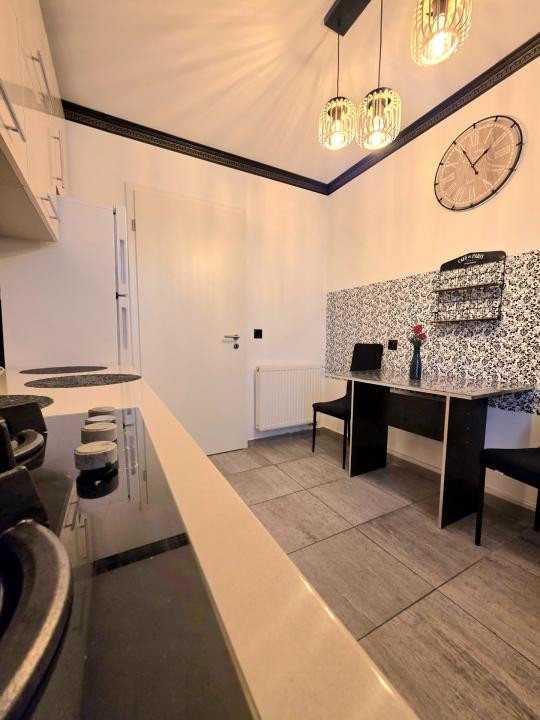 Închiriere 2 camere lângă Mall Coresi 