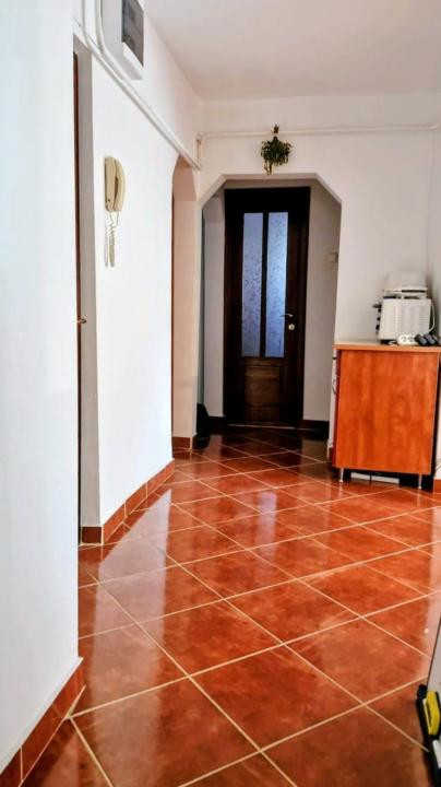 Apartament 3 Camere-Decomandat-Brazda -Zona Randez-Vous