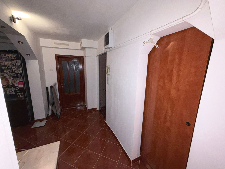 Apartament 3 Camere-Decomandat-Brazda -Zona Randez-Vous