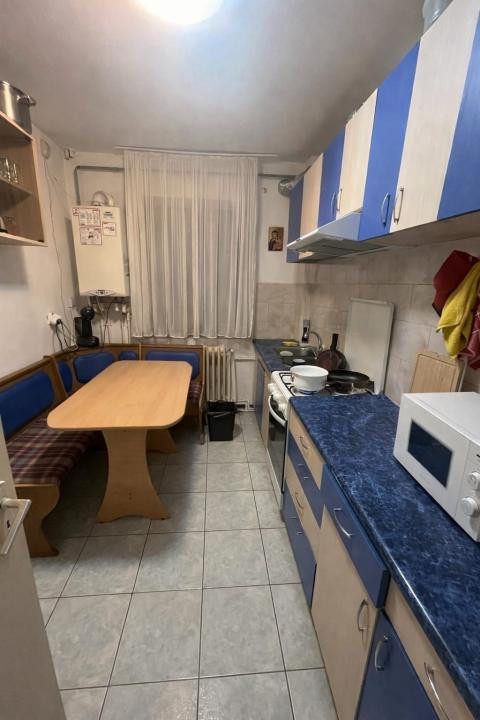 Apartament cu 2 camere spatios, langa Palas!
