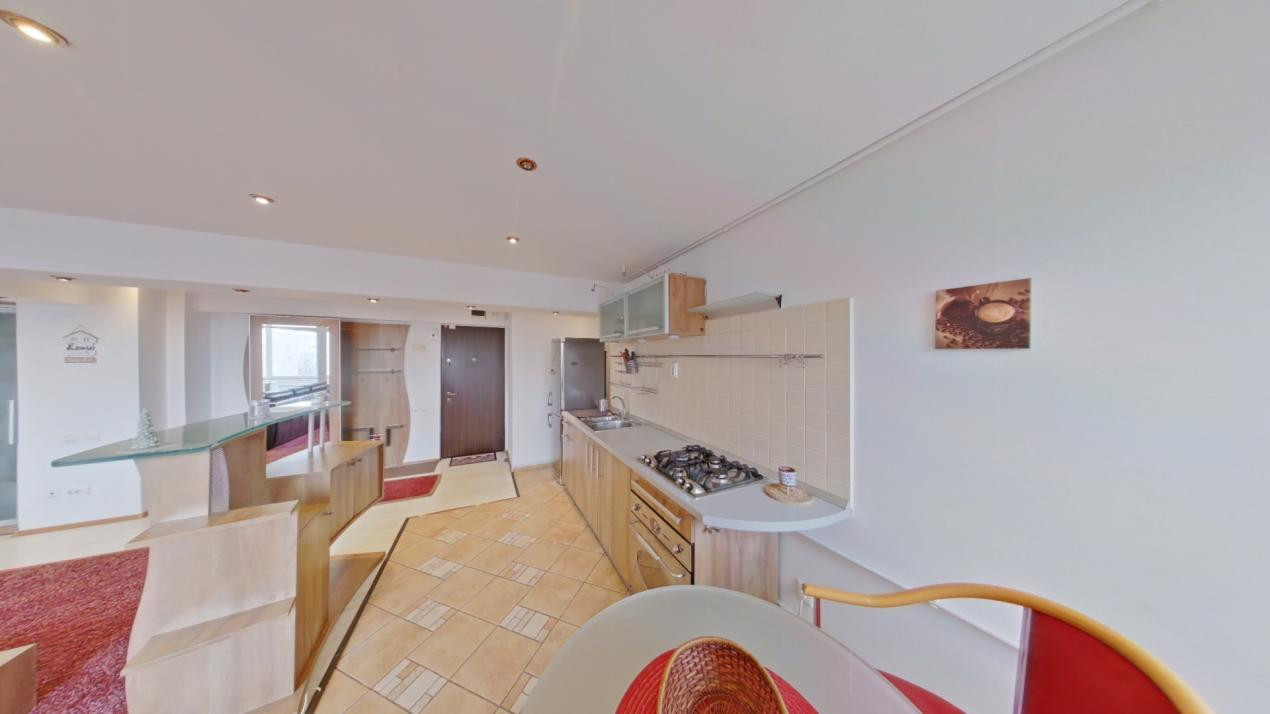 Apartament 2 camere, suprafata generoasa - Centrul Civic