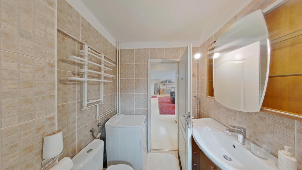 Apartament 2 camere, suprafata generoasa - Centrul Civic