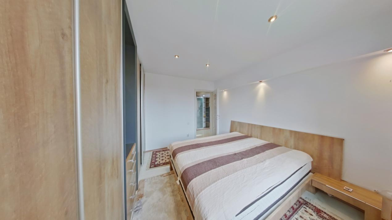 Apartament 2 camere, suprafata generoasa - Centrul Civic