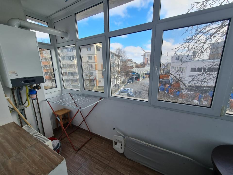 Apartament cu 2 camere decomandate in zona Bisericii Frumoasa